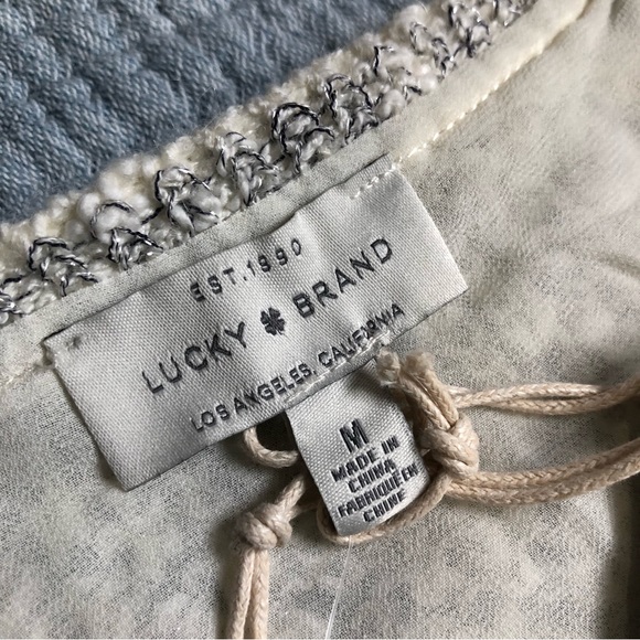 Lucky Brand Women’s Sweater Size Medium Chevron Layered White Grey Long Sleeve - Picture 16 of 16